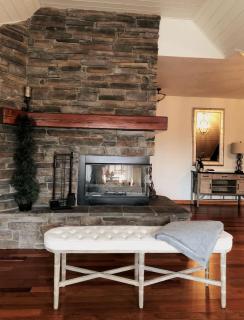 Parkland301 Sunlit 2,000 ft² Penthouse with Mtn View - 2