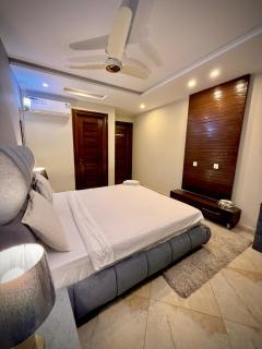 Luxurious 2 Bedroom Apartment in DHA Ideal Family Living - 6