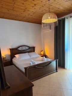 Xhoni House - 3