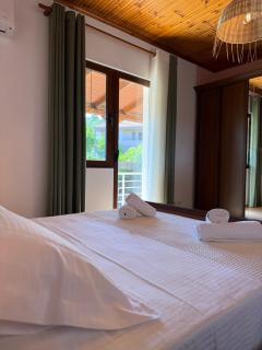 Xhoni House - 1