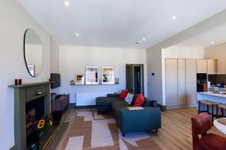 Luxury Broughton St Flat Central Edinburgh EH1 - 3
