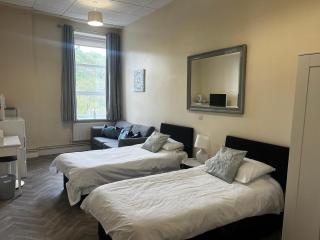 The Llanhilleth Hotel - 8