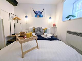 Cosy Riverside Apartment - Woodsmill Quay FREE PARKING - 0
