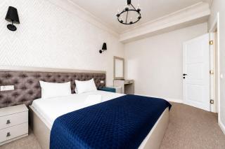 Maner hotel - 1