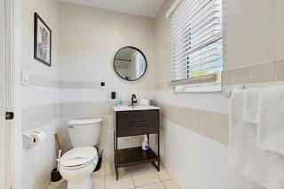 Adams Street Stunner, Unit 2 - 1