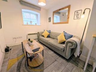 Cosy Riverside Apartment - Woodsmill Quay FREE PARKING - 7