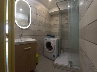 Appartement T2 en front de mer avec terrasse et parking, Sète - FR-1-472-121 - 1