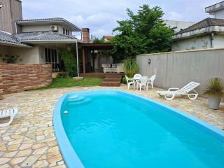 Casa c piscina, churrasq e Wi-Fi, lazer completo - 0