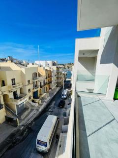 2 Bedroom Apartment 50m from the sea - 9