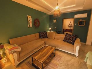 Peaceful Haven on the Ground Floor Mediterranean Style - 8