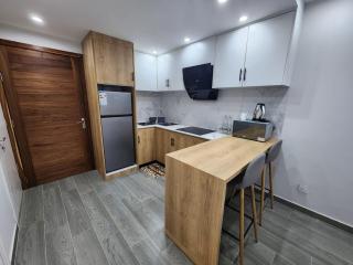 Serene 2-bedroom, close to Flic en Flac Beach - 3