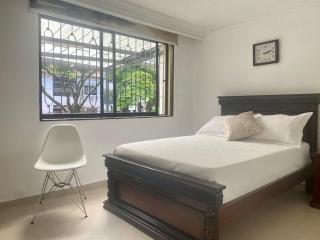 Spacious and bright Wi-Fi 400 Good location Laureles - 2