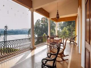 Nirvana Hill Resort-Family Home - 3