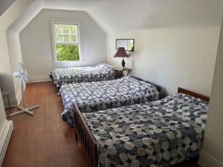 Quiet Garden Suite near YVR Airport with Free Parking - 0