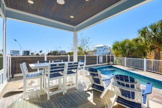 Stunning custom coastal hideaway with private pool - 6