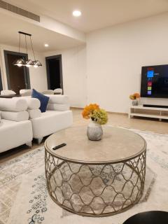 Premium 2 Bedroom Apartment Near Airport - 8