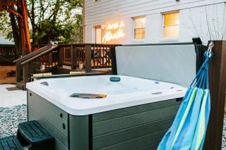 Soulfull ATL Hot Tub Fire Pit 4BR Experience - 0
