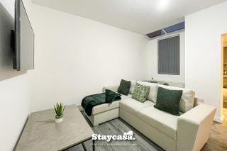 Princess Hideout 5min to City with Street Parking - Manchester - 5