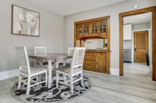 Explore Minneapolis! Pet-Friendly Home w/ Sunroom - 2