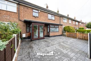 Spacious Cosy Cove with Large Driveway and Garden - 0