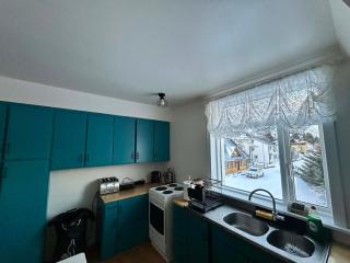 Chic Townhouse - Views Telescope Balcony BBQ - 2