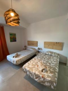 Apartamento con vistas a la Playa con Ascensor y WIFI 9 pax - 4