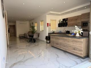 Exclusive 2 Bed Penthouse with pool - by Hostmt - 3