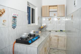 Malindi White - 1