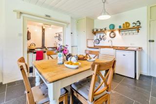 3 Bed in Lostwithiel oc-cwhite - 5