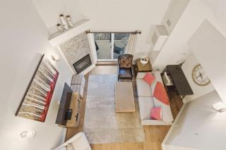 Penthouse with Waterpark Sleeps 8 Spacious Views - 6