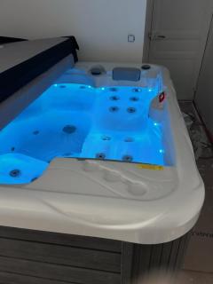 Maison avec Jacuzzi Intérieur - 0