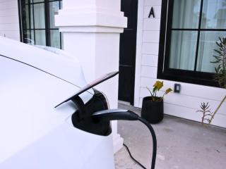 Venus B Luxury 3BR, Pool, Steps to Beach - 2