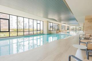 Designer Loft with insane Amenities Gym Cine Spa - 7