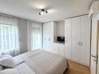 Beach Apartments Dumičić - 1