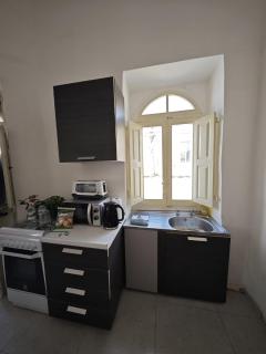 Maltese Sunroom Suite - 3