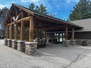 Lonesome Dove Lodge - 6