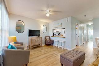 Sea Breeze 206 - The Lucky Pelican - 6