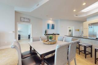 Brilliant water view condo with multiple pools lazy river & internet - 4