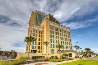 Spacious condo with pool hot tub tennis courts & sauna - 0