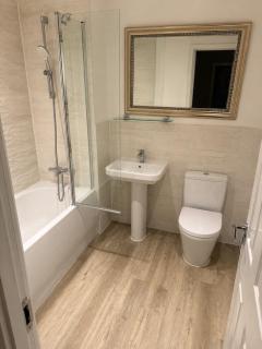 Cosy Staff Modern 3 Bed Semi Detached - 3