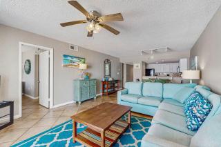 Updated Gulf front condo with beautiful views shared pool sauna and hot tub - 5