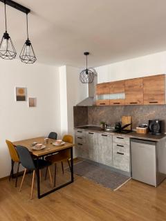 Rest & Reset Apartaments Lazur - 10 Min to Beach & Sea Garden - 4