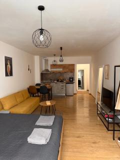 Rest & Reset Apartaments Lazur - 10 Min to Beach & Sea Garden - 6