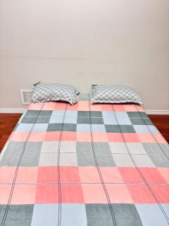 Superior Room Near Toronto Pearson Airport - 1