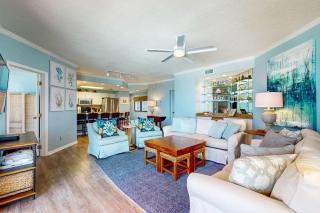 Spacious condo with views pool beach access & private fishing pier - 6