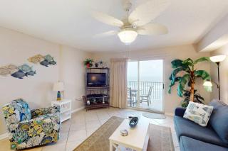 Gulf & Beachfront Condo wBalcony Central AC Shared Hot Tub Pools Free WiFi - 7