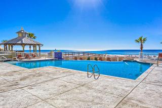 Spacious condo with Gulf-front views & access to pools hot tub gym - 9