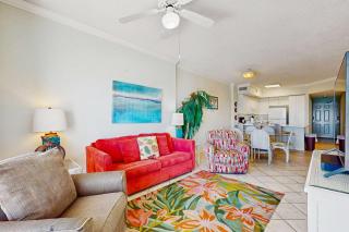 Beachfront property with Gulf-view balcony outdoor pool & hot tub - near shops - 6