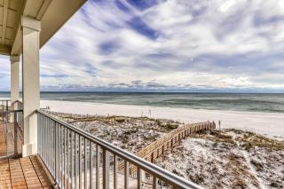 Elegant beachfront home w private plunge pool - steps from the sand - 9