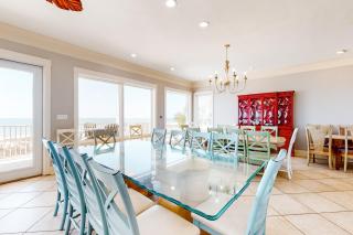 Spacious beachfront wedding-friendly home with multiple decks & shared pool - 5